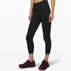 LULULEMON | Time To Sweat Crop 23”
